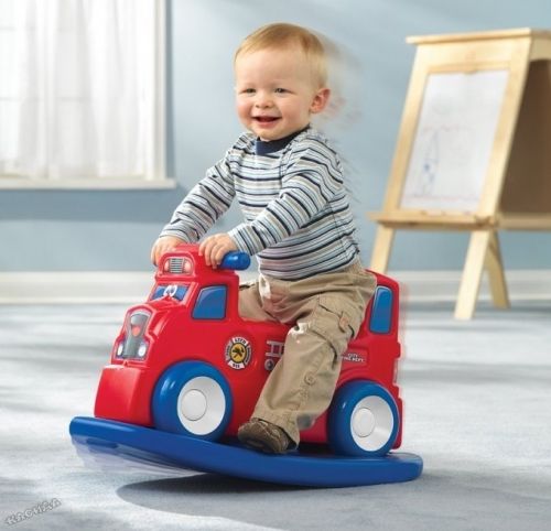 Little Tikes - Детска люлка 2 в 1 Rock`n Scoot Fire Truck