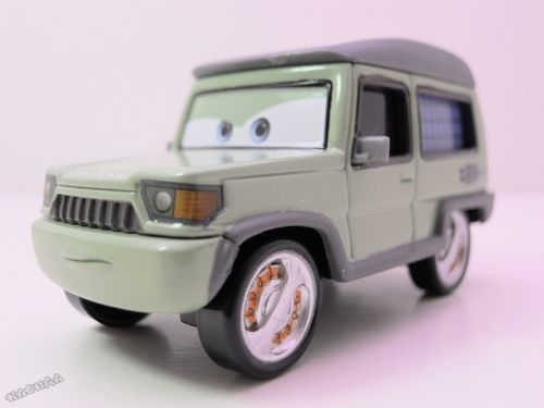 Cars 2  - Количка - Miles Axlerod 1:64