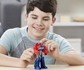 Hasbro - Transformers Cyberverse Warrior Class Optimus Prime