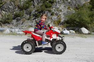  Peg Perego POLARIS OUTLAW 330W  Детско акумулаторно бъги 