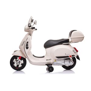 Chipolino Лицензиран акумулаторен мотор VESPA GTS Super бял