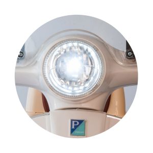 Chipolino Лицензиран акумулаторен мотор VESPA GTS Super бял