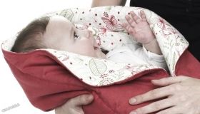 WallaBoo - Бебешко одеяло за повиване Wrap Leaf Warm Red