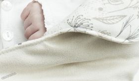 WallaBoo - Бебешко одеяло за повиване Wrap Leaf Ecru