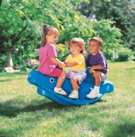 Little Tikes - Детска люлка за две деца Classic Whale Teeter Totter